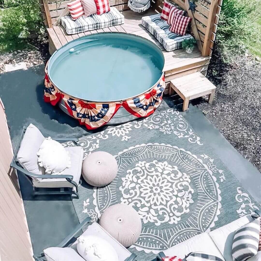 construct a pool deck