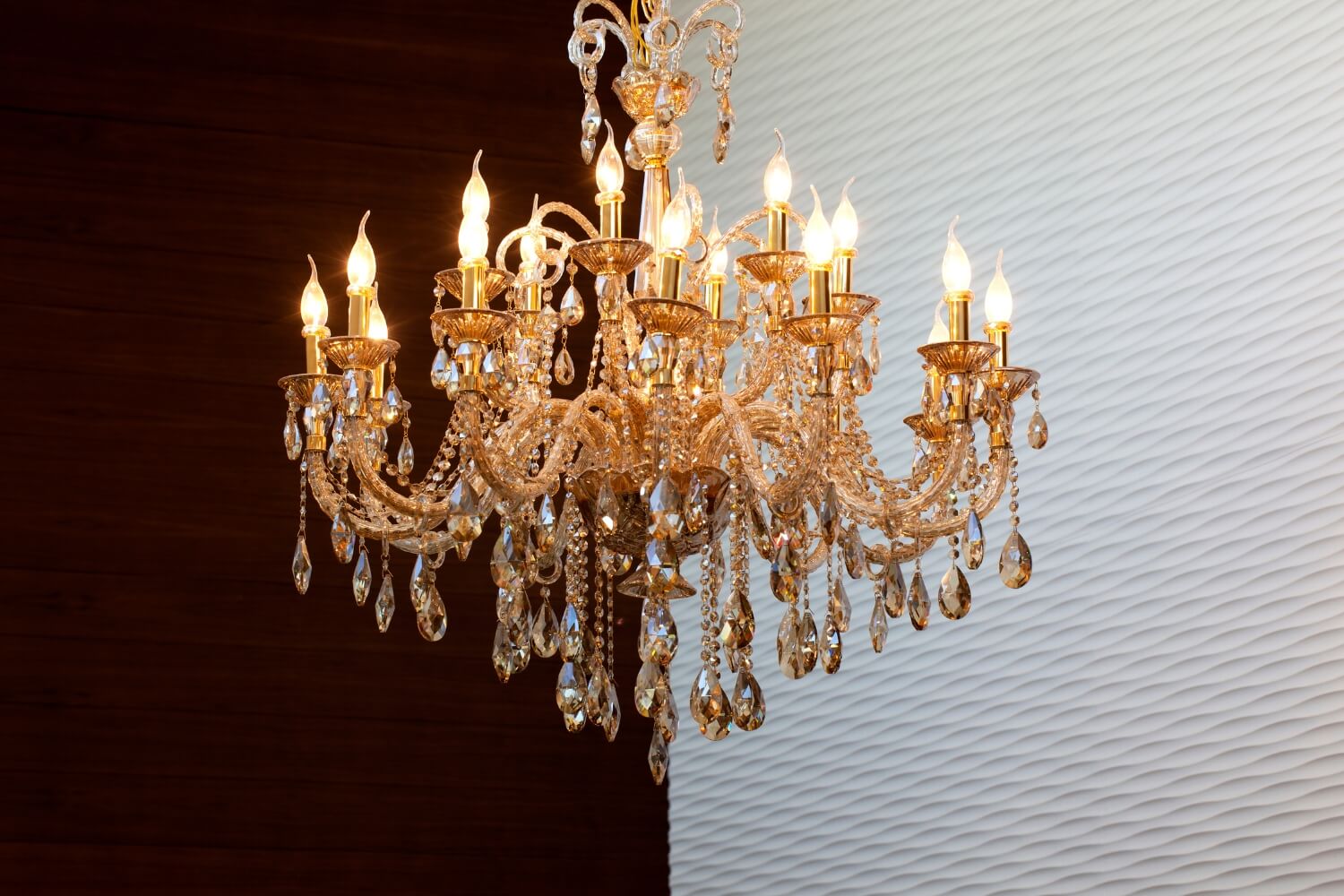 Christmas Chandelier decor ideas feat
